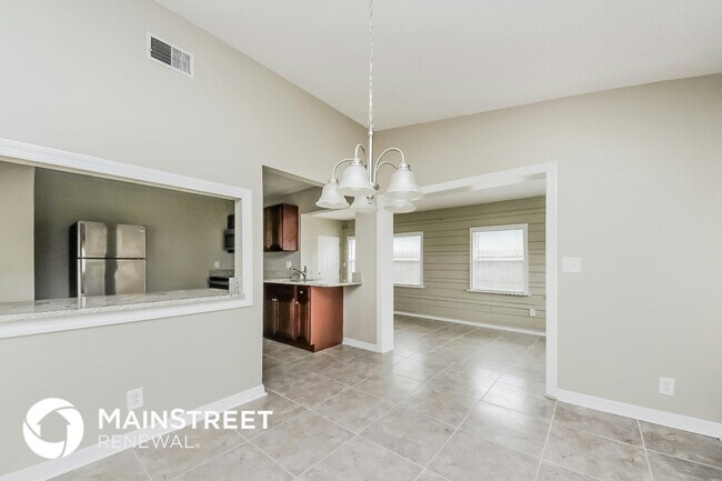 Photo - 713 E Flag Way