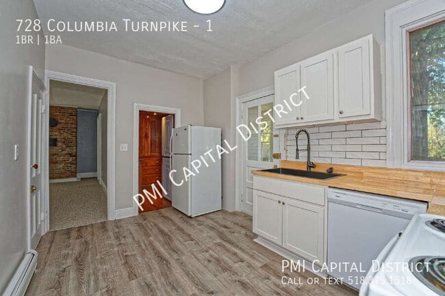 Photo - 728 Columbia Turnpike Unidad 1