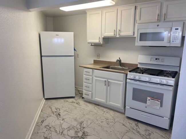 Photo - Inlaw Studio Apartment with Parking (ingleside / SFSU / CCSF)
