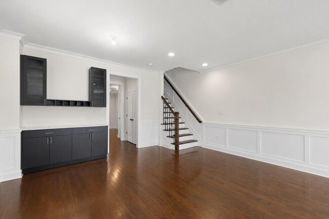 Photo - 1627 John St Unit A