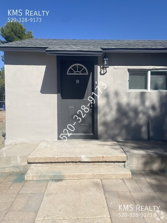 Building Photo - Newly Remodeled Duplex - OWNER/AGENT Unit 1 Rental