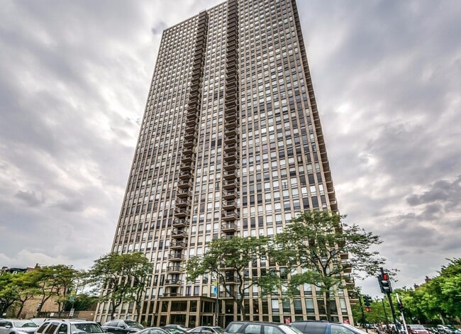 Photo - 1660 N La Salle Dr Condo Unit 2705