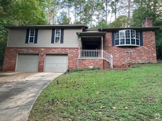 Building Photo - Looking for the feeling of privacy and sec... Rental