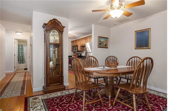 Photo - 402 New River Rd Unit 103