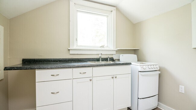 Photo - 2455 S Main St