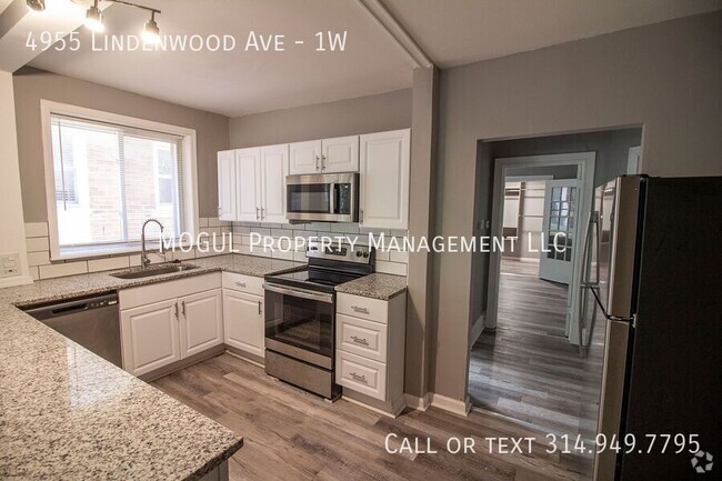 Building Photo - Spacious layout with beautiful open kitchen! Unit 1W Rental