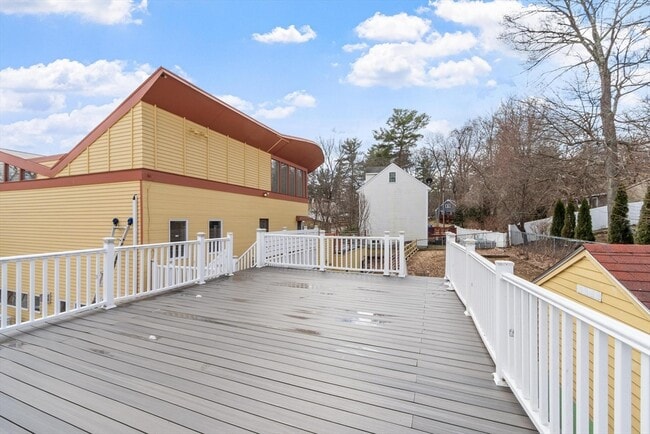 Photo - 5 Avondale Ave