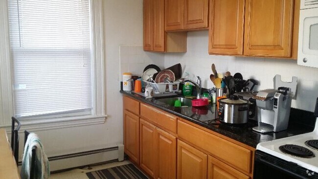 Building Photo - 23 Townsend St Unit b Rental