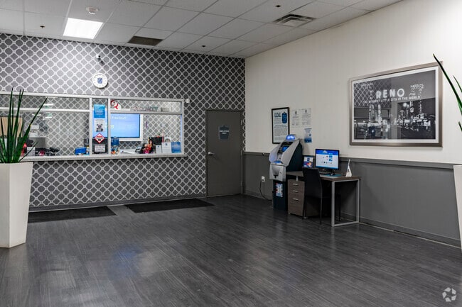 Lobby - Siegel Suites Virginian