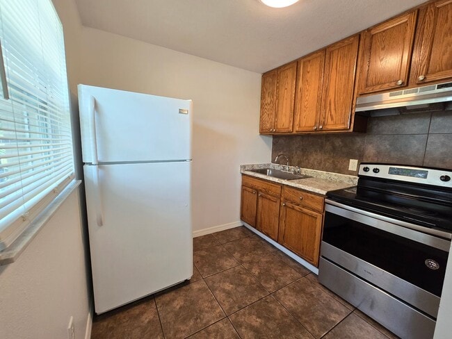 Photo - 2147 Dodge Ave Unit B