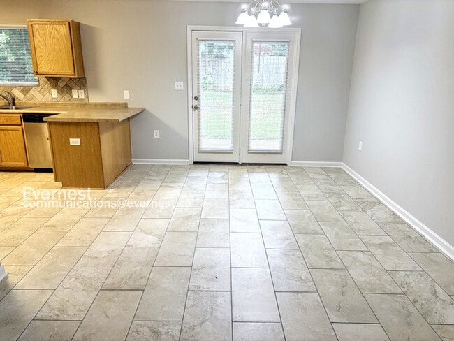 Photo - 193 Sagebrook Dr