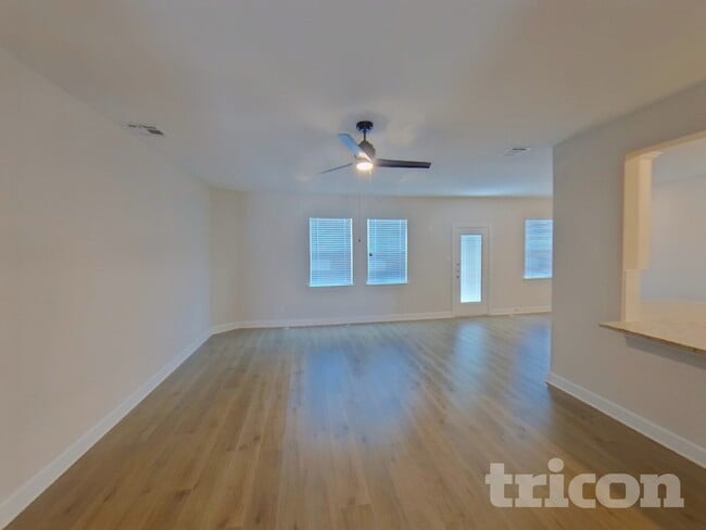Photo - 1209 Bullock Dr