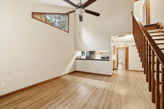 Photo - 2658 Millbank Dr