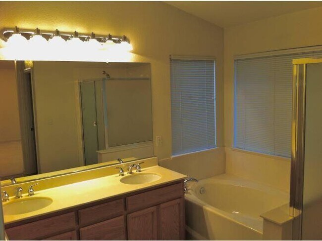 Photo - 1245 Mayberry Ln