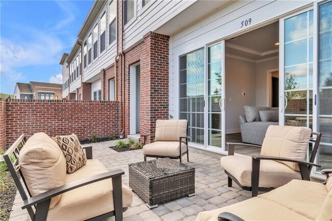 Photo - 509 High Cres Rd