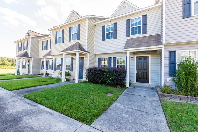 Photo - Looking for a townhome in Hubert?