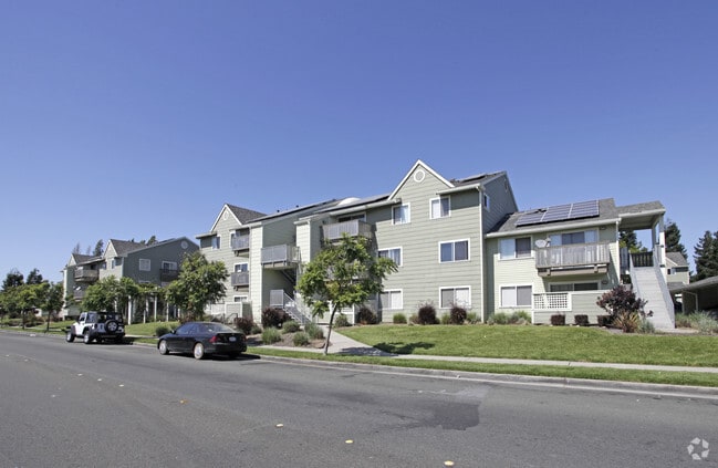 Photo - Eden Baywood Apartments