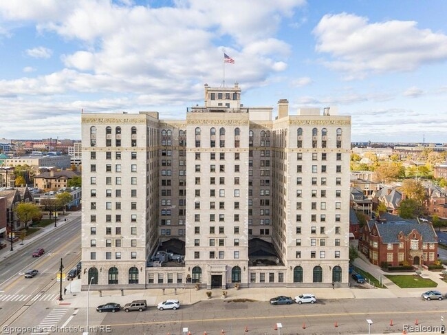 Building Photo - 15 E Kirby St Unit 1107