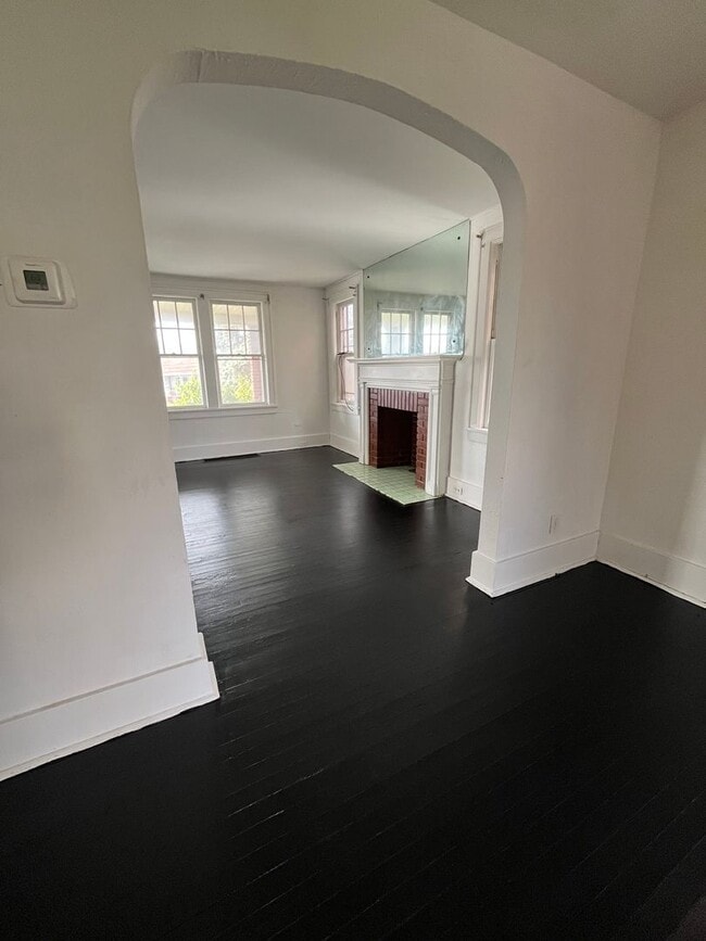 Photo - Three Bedroom House w Detached Garage