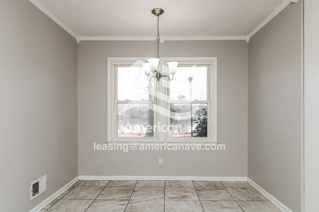 Photo - 215 Laurel Meadows Dr