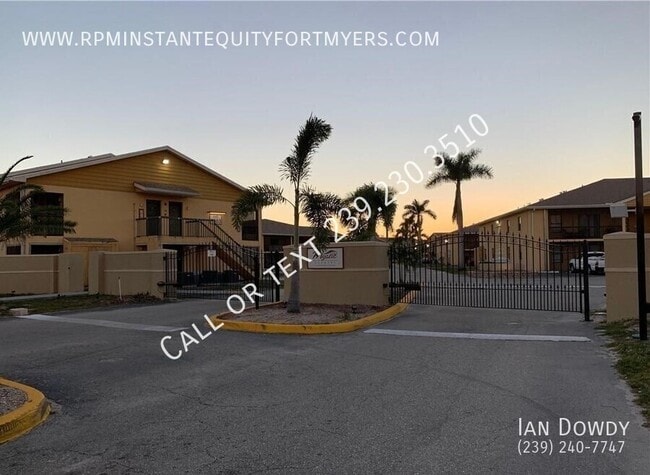 Building Photo - 5323 Summerlin Rd Rental