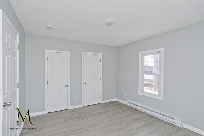 Photo - 129-131 Center Street Unit Second Floor