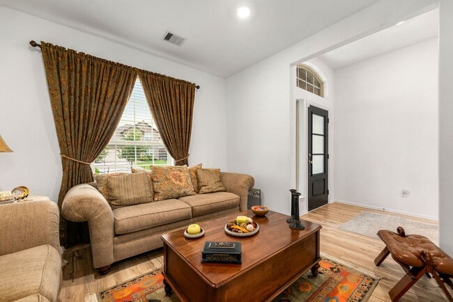 Photo - 26611 Daylily Grove St