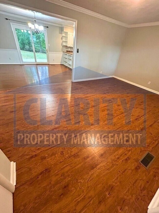 Photo - Centrally located, three bedroom home!