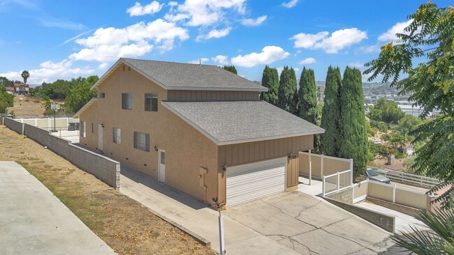 Building Photo - 465 Camino de Gloria