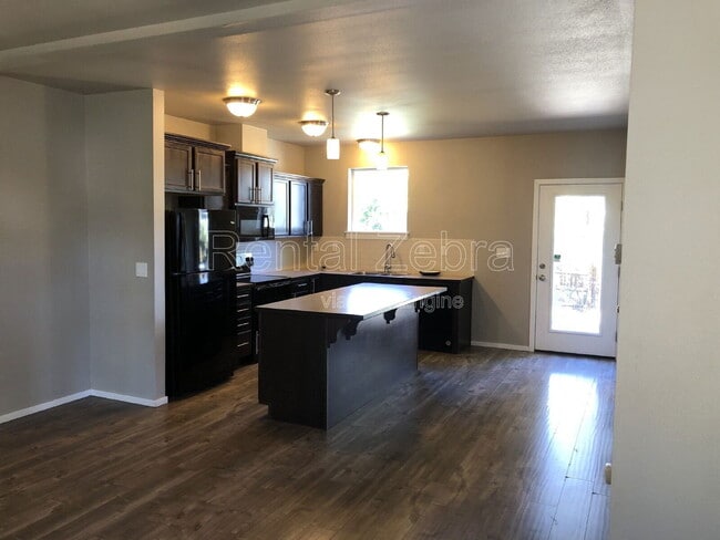 Photo - 5 SW Roosevelt Ave