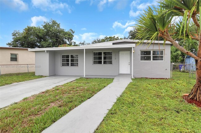 Building Photo - 272 NW 30th Terrace Rental