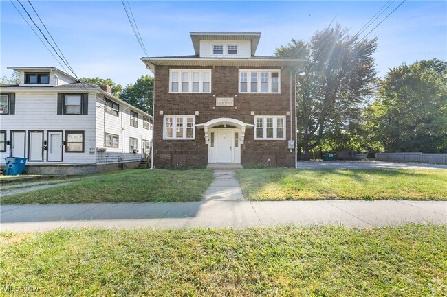 Building Photo - 633 Brown St Unit 2 Rental