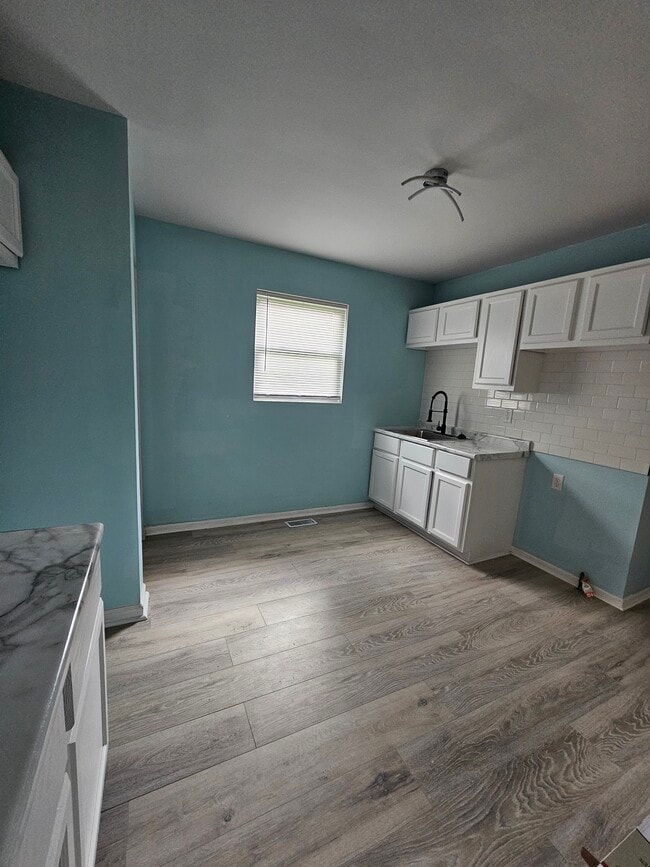 Photo - 2645 Lincoln St