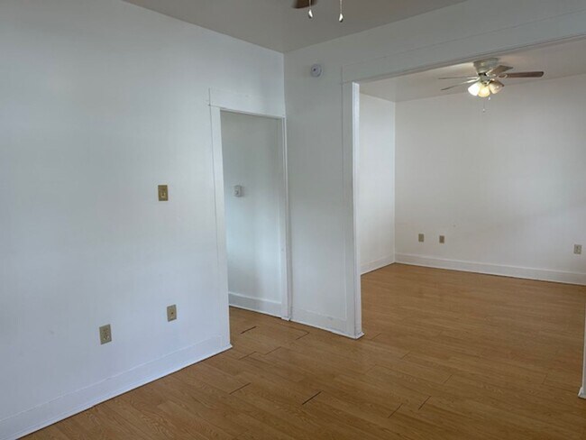 Photo - 126-128 E Spruce St-128 Unit 128