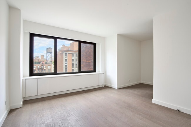 Photo - 220 East 72nd Street