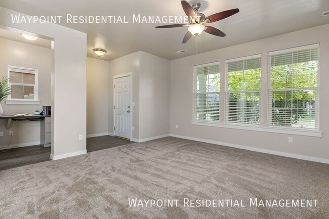 Photo - 1142 W Parkstone St