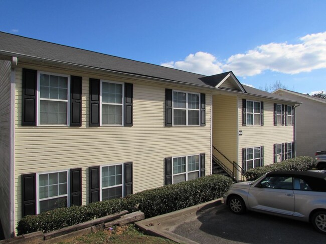 Building Photo - 1600 Stonehaven Cir Rental