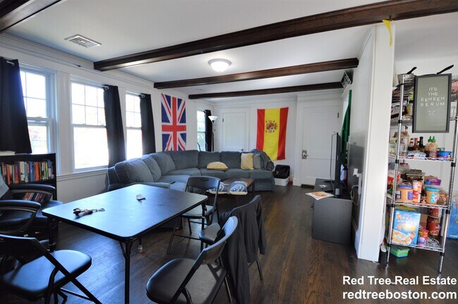 Photo - 74 Manet Rd Unit 2