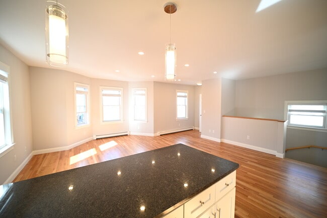 Photo - 19 Roberts St Unit 3