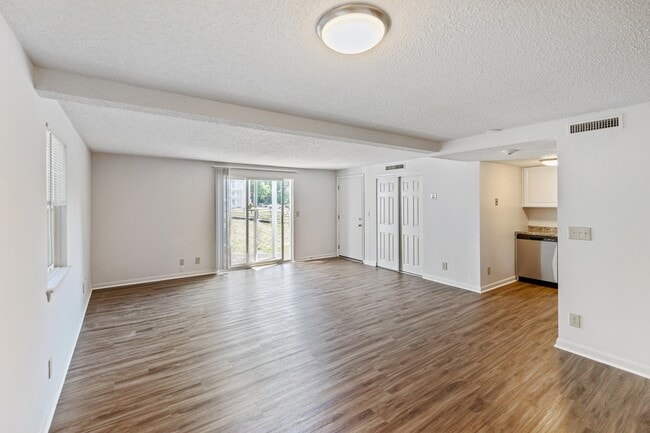 Photo - Winchester Park and Woods