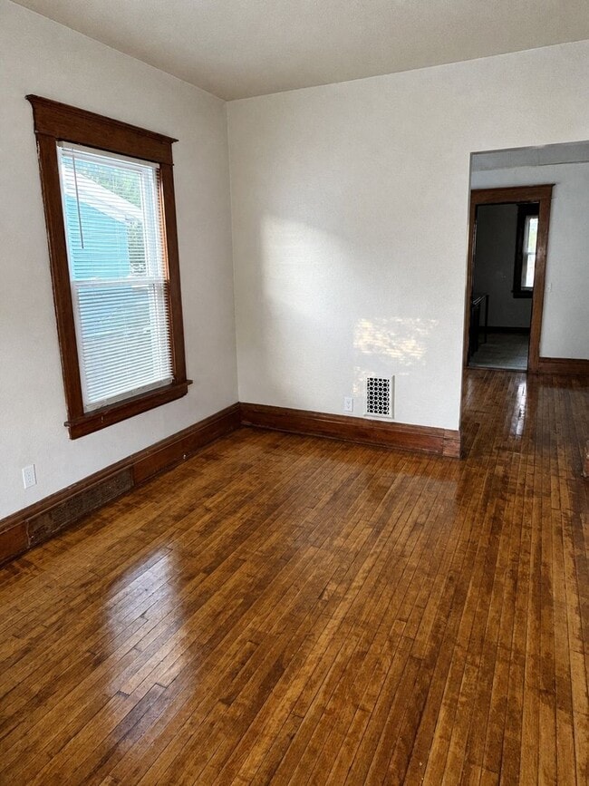 Photo - 50-52 Winterroth St. Unit 52