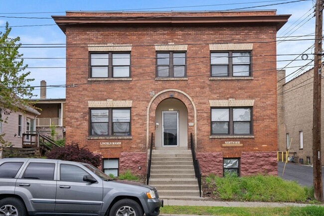Lincoln Manor Apartments