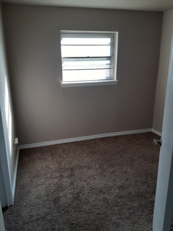 Photo - 1015 SE 40th St