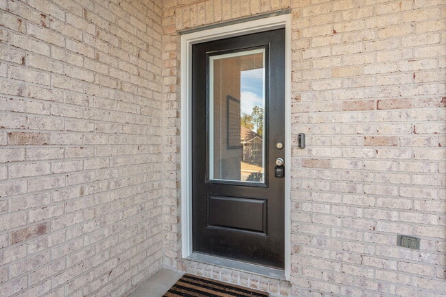 Photo - 667 Red Fern Rd