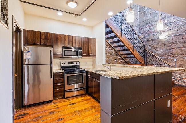 Building Photo - Smokehouse Lofts