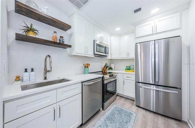 Photo - 4834 Beach Dr SE Unit F