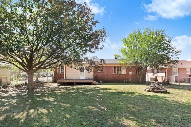 Photo - 1711 Rose St