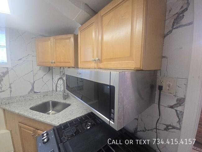 Photo - 707 S Division St Unit 1