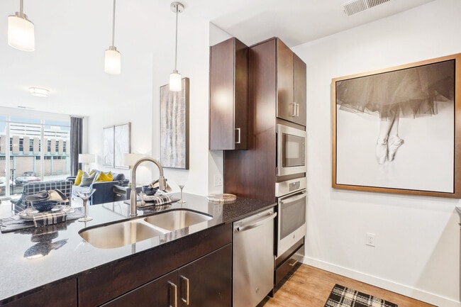 A1 1BR, 1BA - 707SF Bathroom