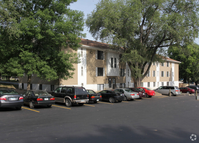 Building Photo - The Birch (Douglas Terrace) Rental